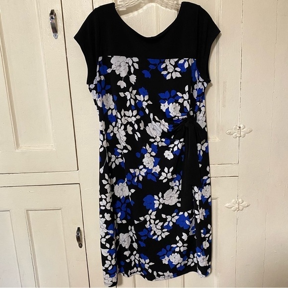 Motherhood Maternity Dresses & Skirts - Motherhood Maternity Black/ Blue/ White Floral Side-Tie Knit Dress Size XL